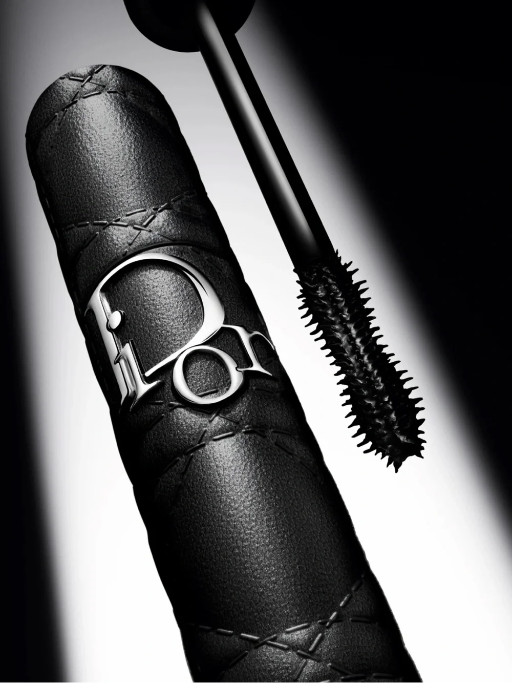 DIORSHOW OVERVOLUMEN                 090 OVERBLACK.  NEW